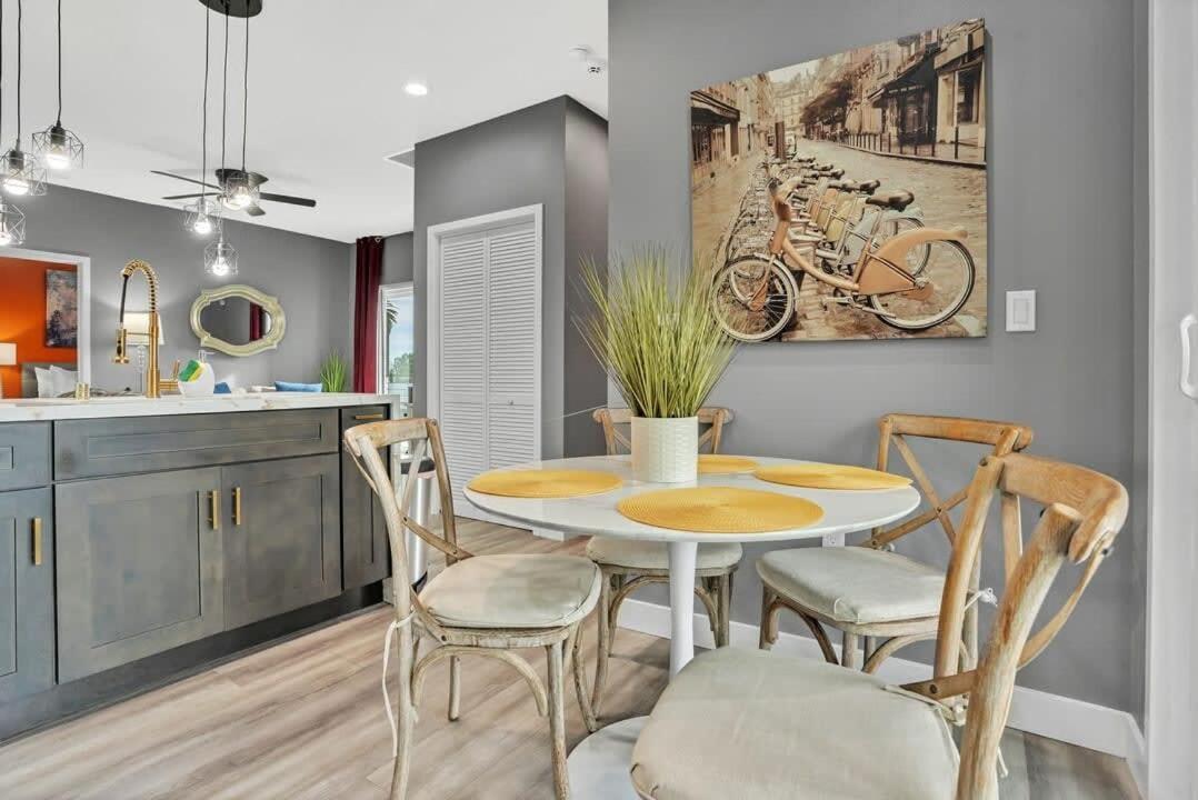 Апартаменты Professionals-Restaurants-Fastwifi-A C-Desk- Pets Сан-Диего Экстерьер фото
